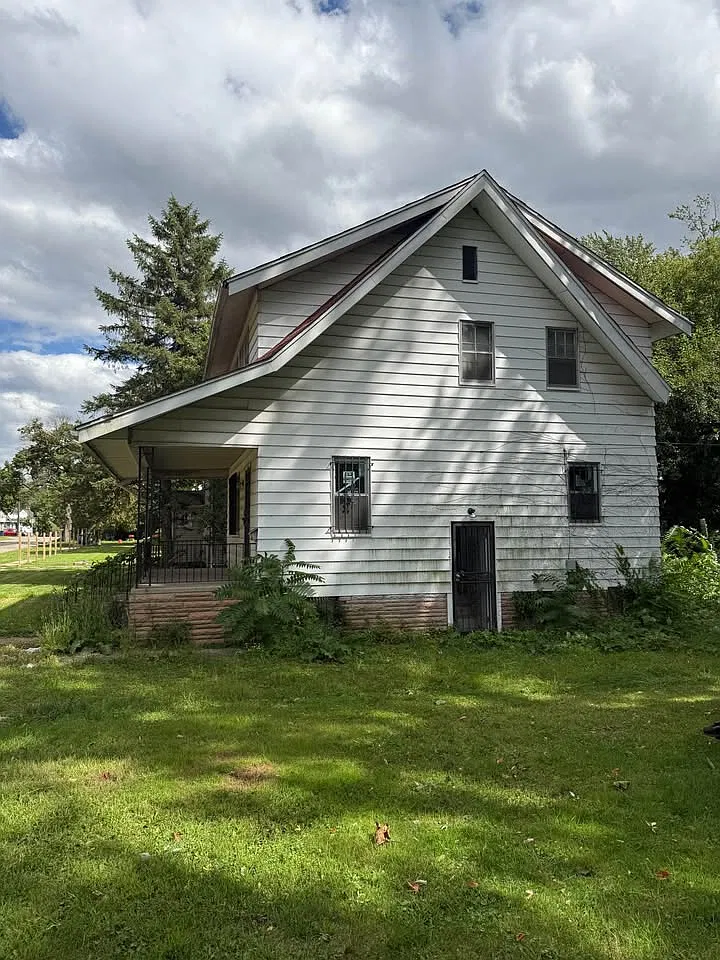 3 bed, 1144 sqft, $850 — Photo 3