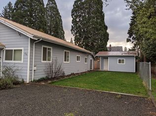 418 Park St, Silverton, OR 97381