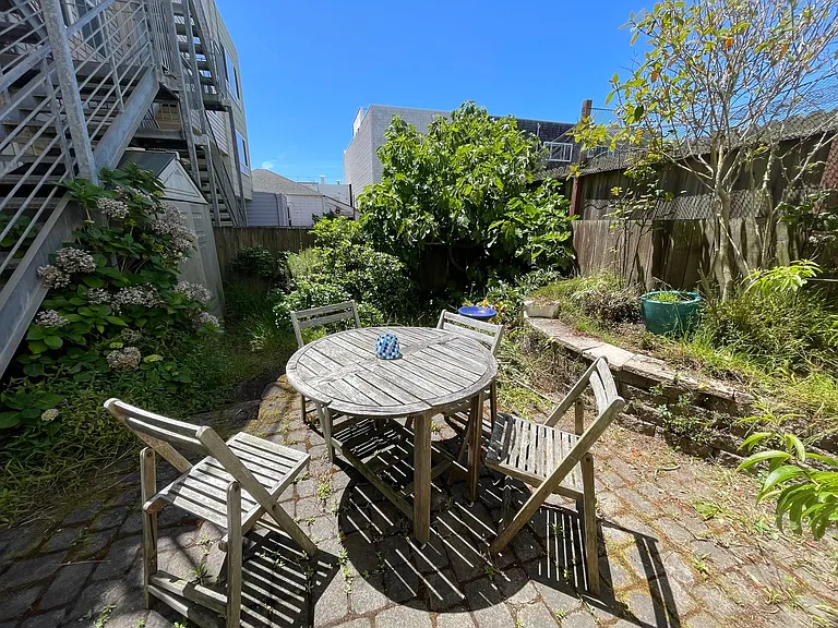 4520 Irving St #1 — Photo 14