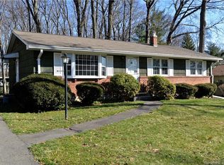 39 Knollwood Rd, Southington, CT 06489