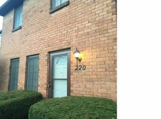 220 Surrey Hill Way, Rochester, NY 14623