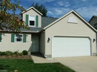 1324 Indian Pointe Dr #3, Willoughby, OH 44094