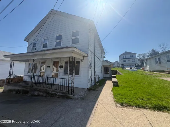 53 Hill St, Nanticoke, PA 18634