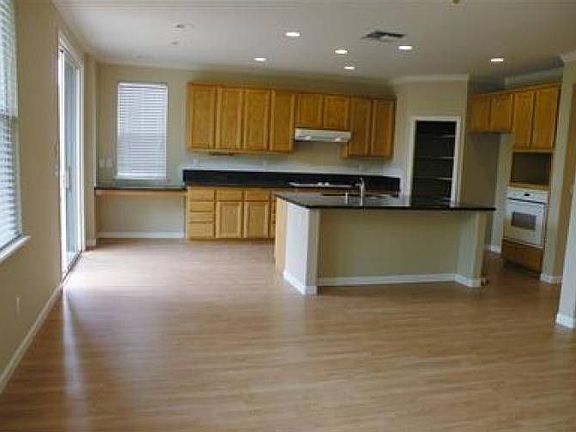 3rd image of 2684 McCloud Way
