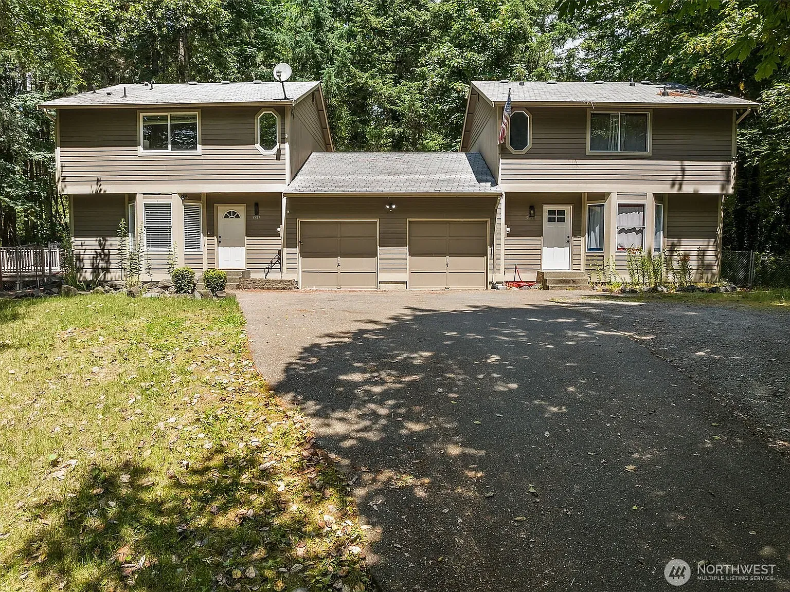 3 bed, 2.5 bath, 1366 sqft, $2,450 — Photo 1