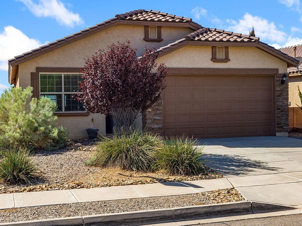 1st image of 4010 Sierra Alta Ave NE