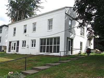 2nd image of 2509 Saint Clair Ave