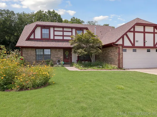 704 S Chestnut Ave, Broken Arrow, OK 74012