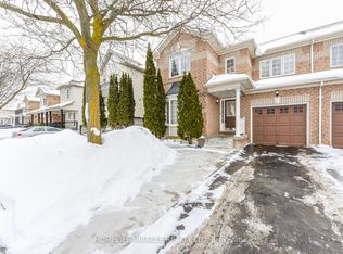 125 Seaside Cir, Brampton, ON L6R 2G9