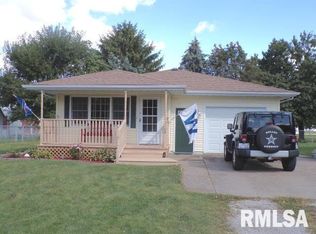 1108 12th St, Viola, IL 61486