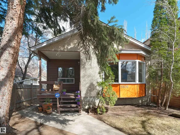 9808 90th Ave NW, Edmonton, AB T6E 2T1