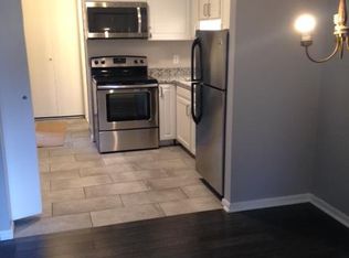 218 S Batchewana Ave #202, Clawson, MI 48017