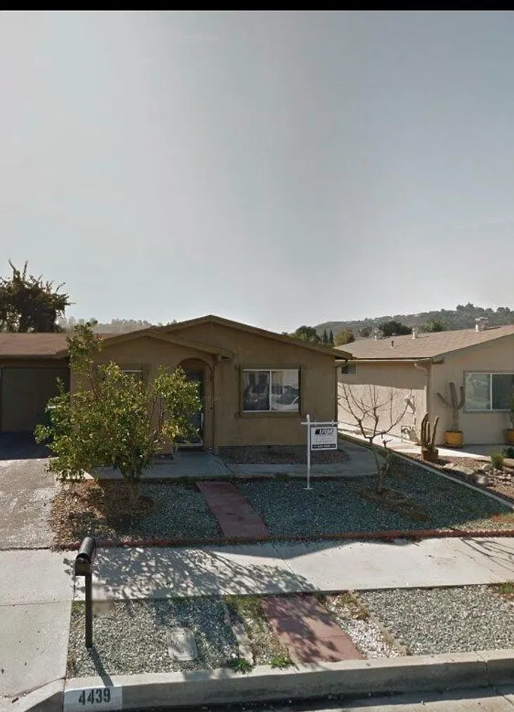 4439 Via La Jolla — Photo 1