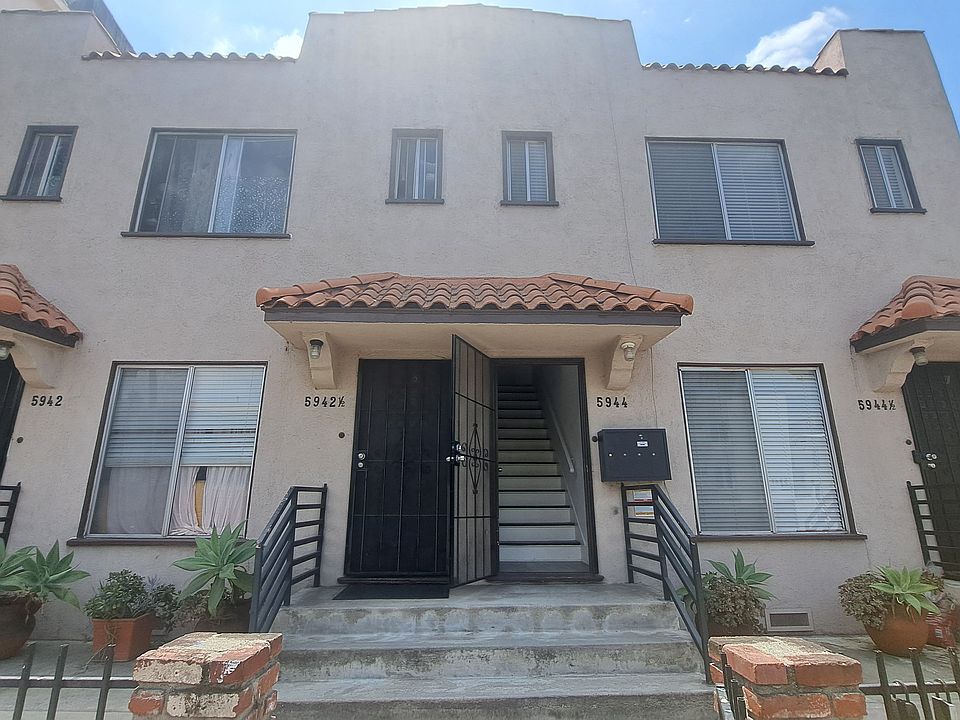 1st image of 5944 Carlton Way