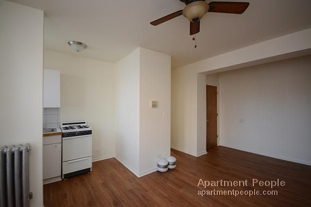 1st image of 4031 N Kenmore Ave APT 415