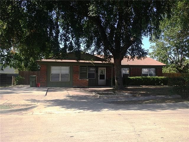 1st image of 103 Armstrong Dr