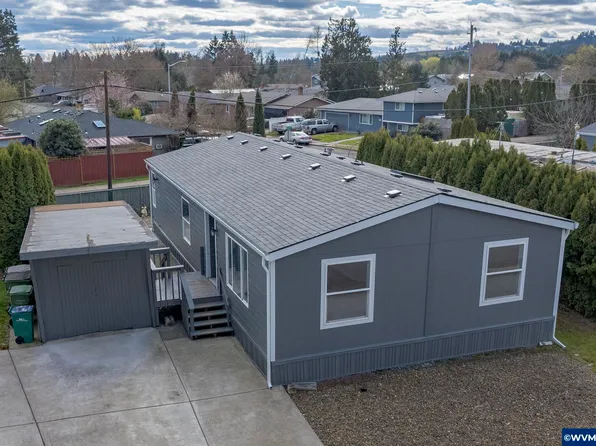 906 SW Alder St Unit 41, Dundee, OR 97115