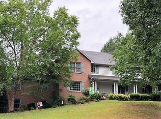 161 Hawks Ridge Rd, Danville, VA 24540
