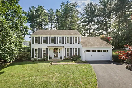 892 Van Dusen Ct Photo 1