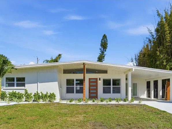 2989 Greenbriar St, Sarasota, FL 34237