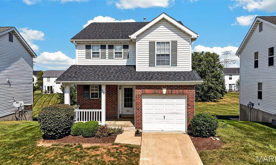 1st image of 222 Centerfield Dr