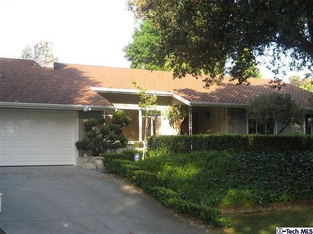1st image of 1826 Chantry Dr