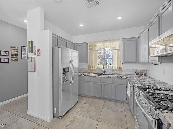 5th image of 10313 Adams Chase St
