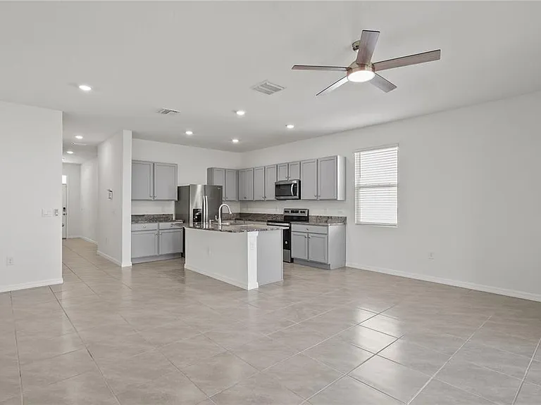 33055 Tulip Petal Ln — Photo 10