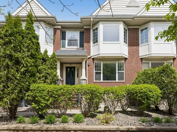 13805 53rd Ave N APT 11, Plymouth, MN 55446