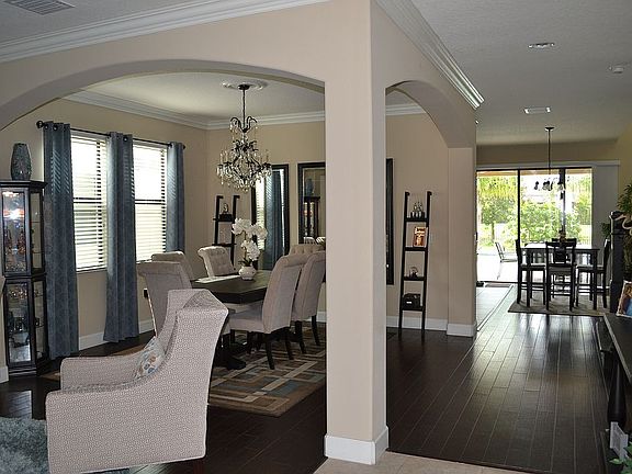 3rd image of 2619 Grand Lakeside Dr