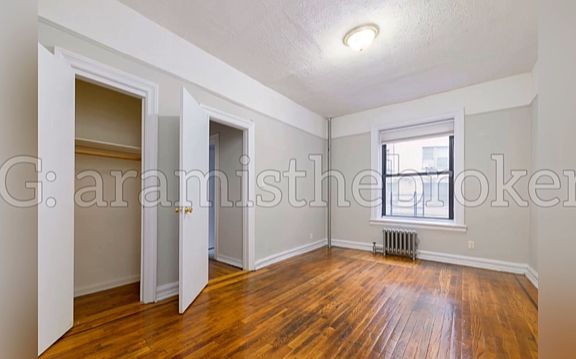 4th image of 616 W 184th St #3A