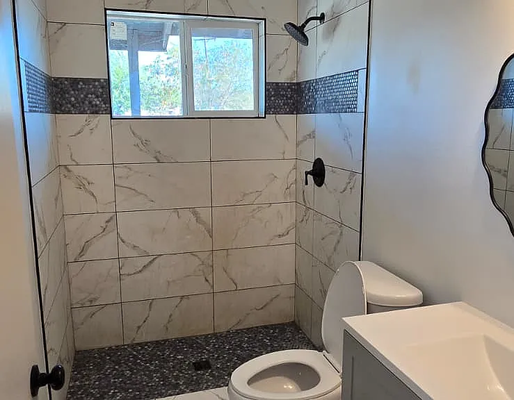 2136 E Mobile Ln — Photo 9