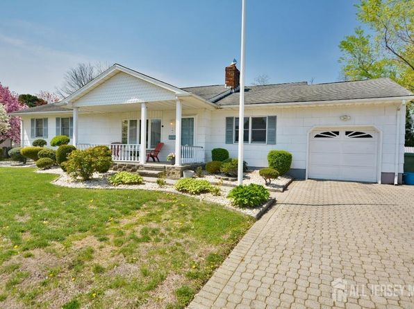 107 N Edward St, Sayreville, NJ 08872