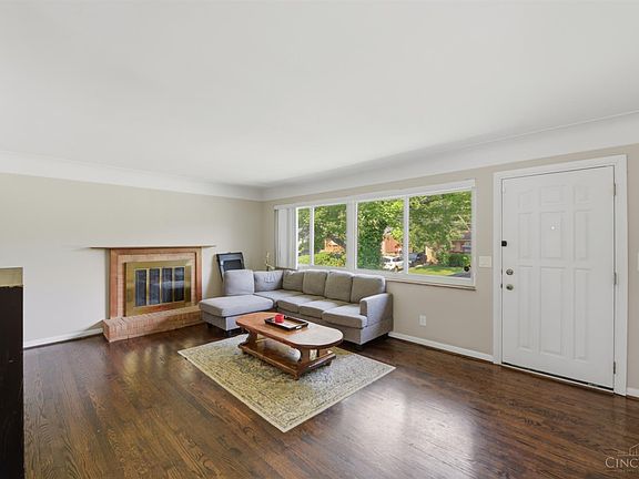 5th image of 8710 Mockingbird Ln