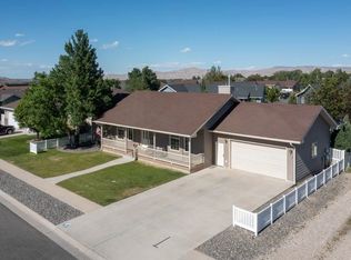 926 33rd St, Cody, WY 82414