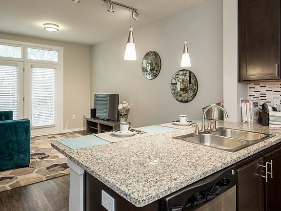 3rd image of 1520 Horton Ave #414