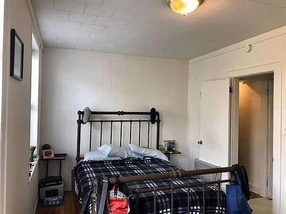 4th image of 21-35 27th St #J