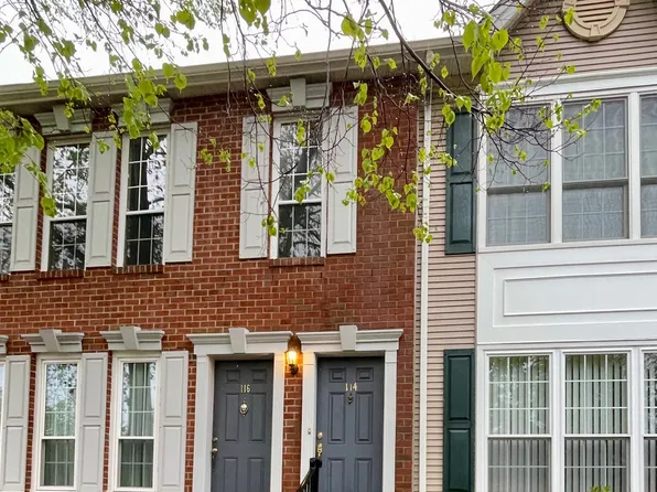 116 Edward Dr #114, Franklin Park, NJ 08823