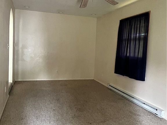 5th image of 83 Brookhaven Dr