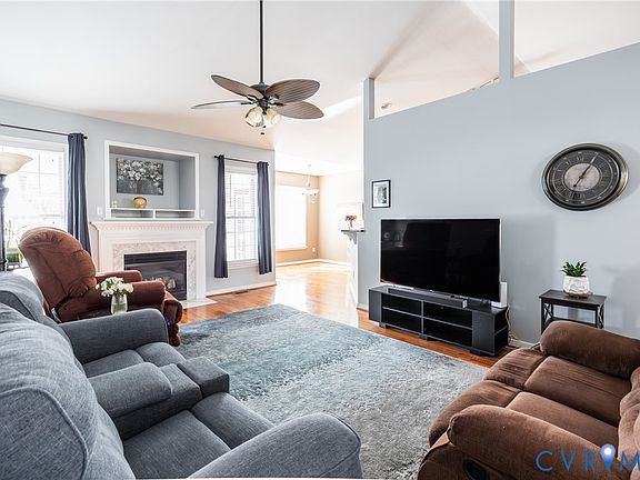 3rd image of 7432 Johnsonville Way