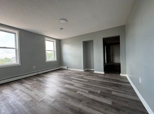 337 Congress Ave APT 1A, Waterbury, CT 06708