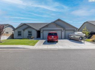 6908 Rogue Dr, Pasco, WA 99301