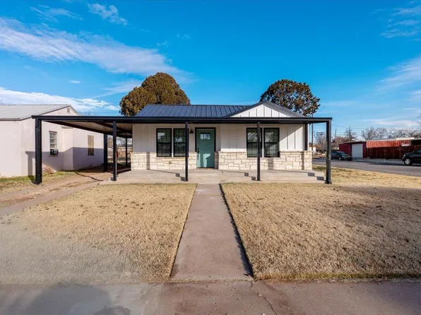 321 E 16th St, Littlefield, TX 79339