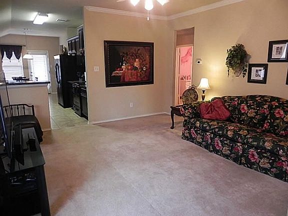 2nd image of 1209 Alder Tree Ln