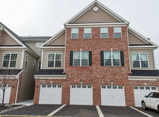 18 Station Sq, Union, NJ 07083