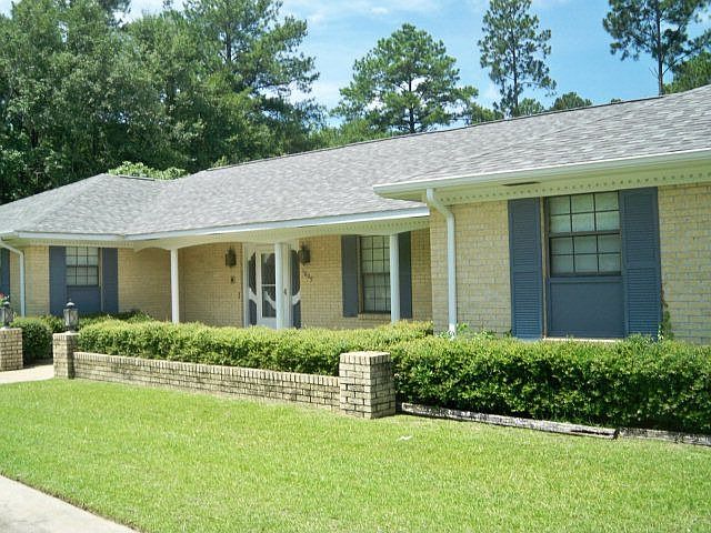 1st image of 1809 Berkshire Dr