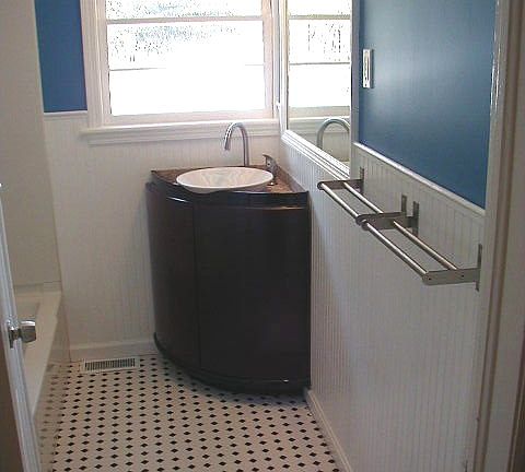 Full Bathroom with Tile