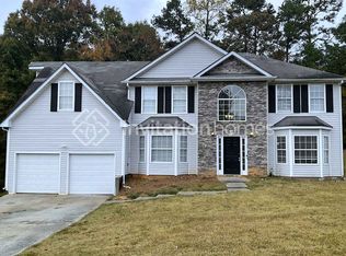 597 Lakewater View Dr, Stone Mountain, GA 30087
