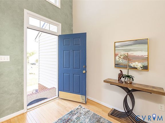 5th image of 909 Newsome Ct