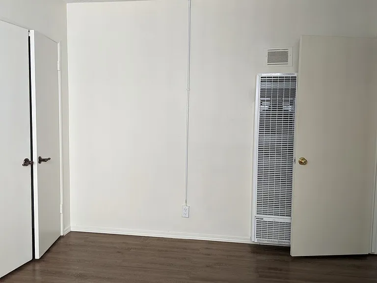 1401 College View Dr #7 — Photo 9